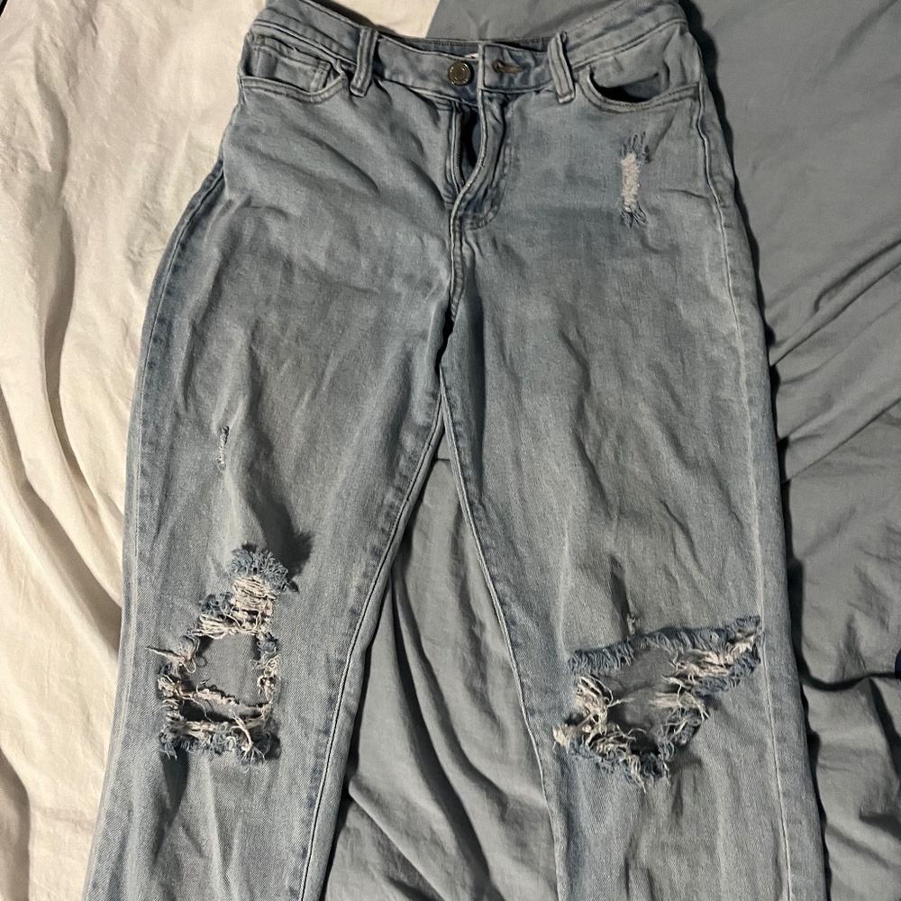 SO High Rise Mom Jean size 1/25